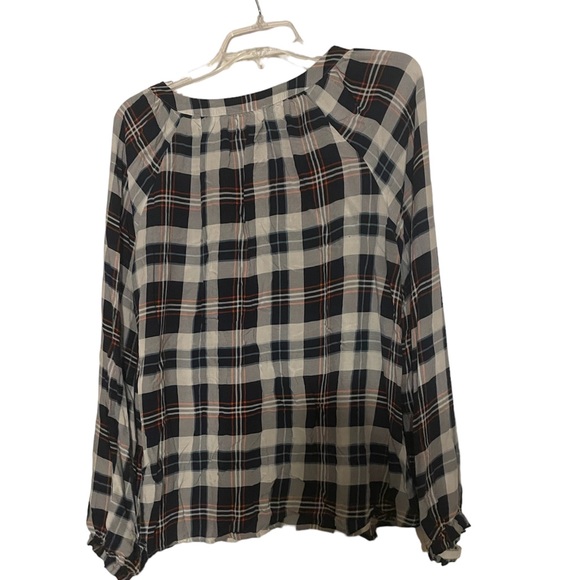 Plaid Blouse - Picture 2 of 5